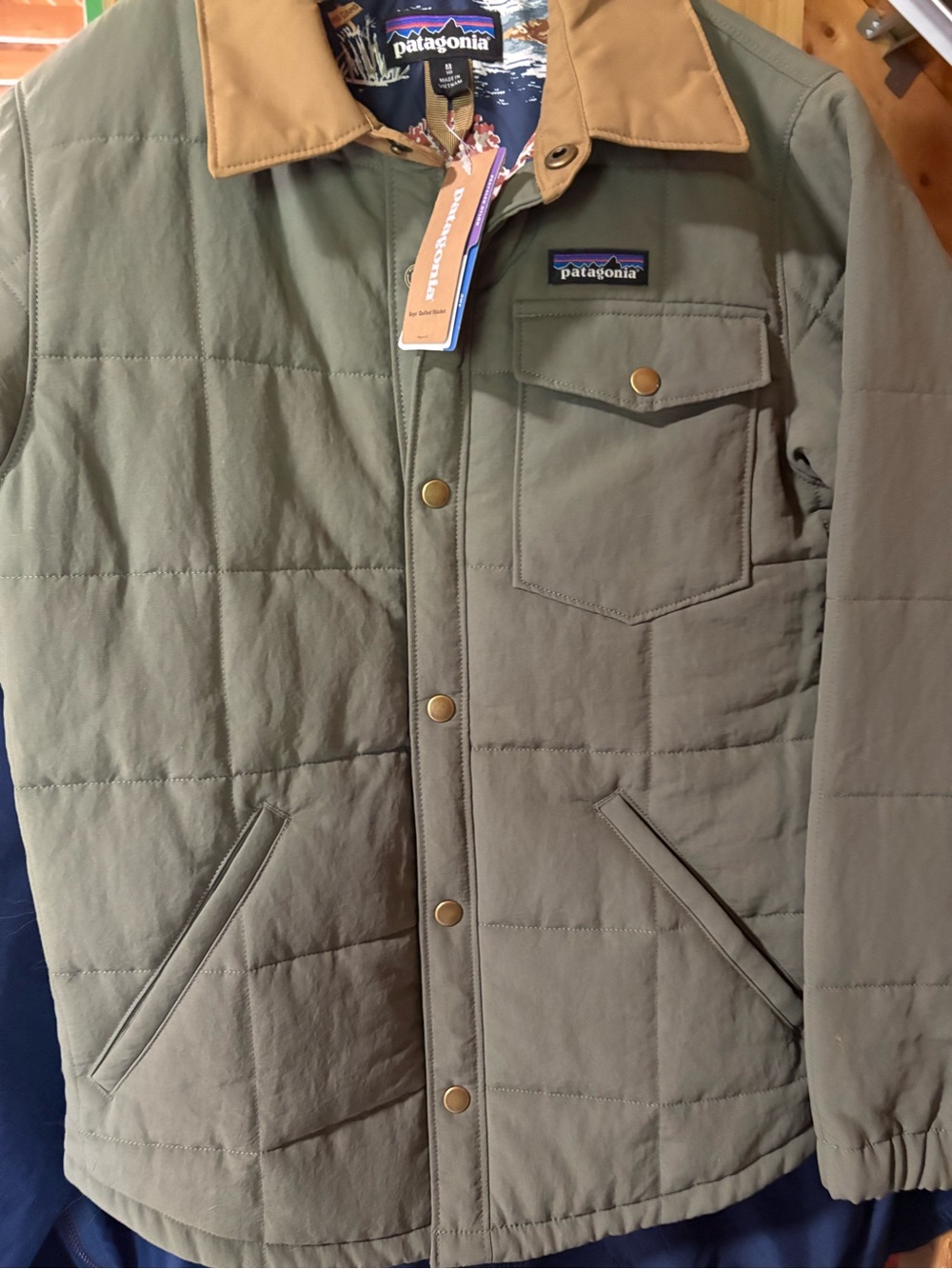 Patagonia Olive Green Quilted Field Jacket with Tan Collar-BOY size M.
